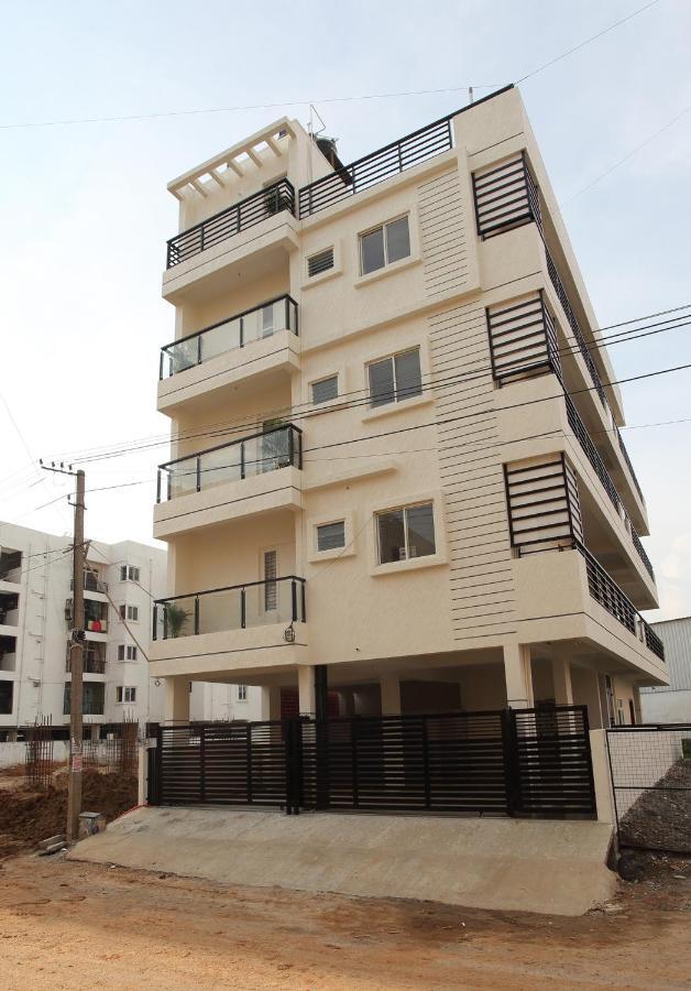 Qualtems Guest House-With Ac Options Bangalore Dış mekan fotoğraf